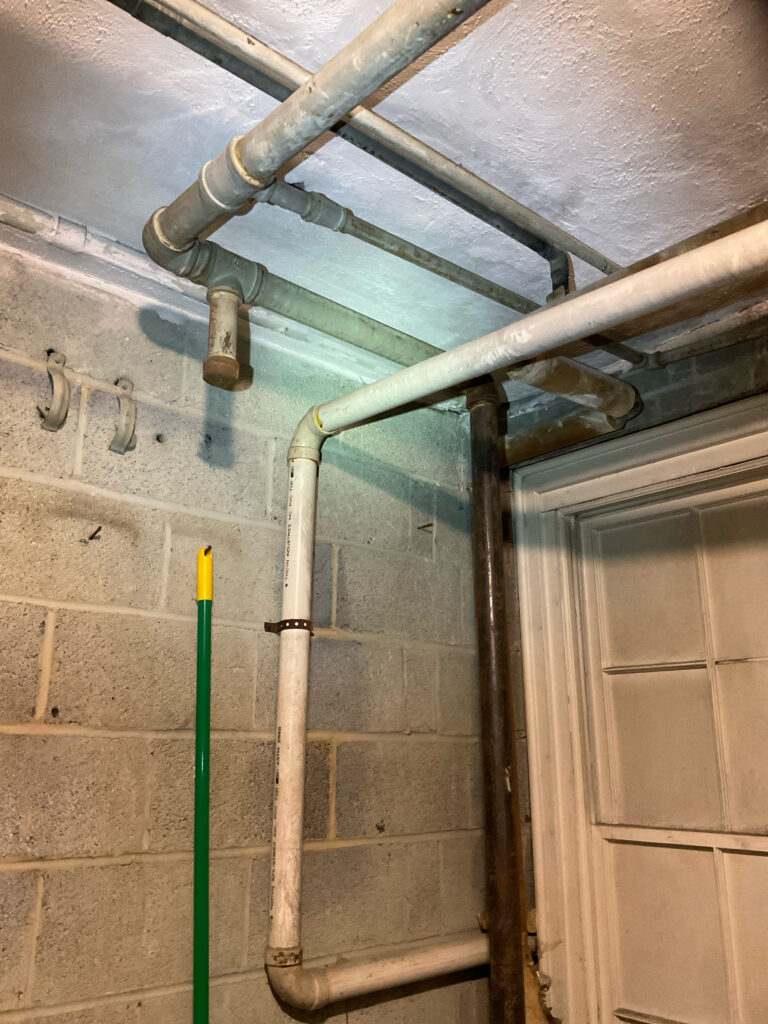 IMG_1479 pipes plumbing